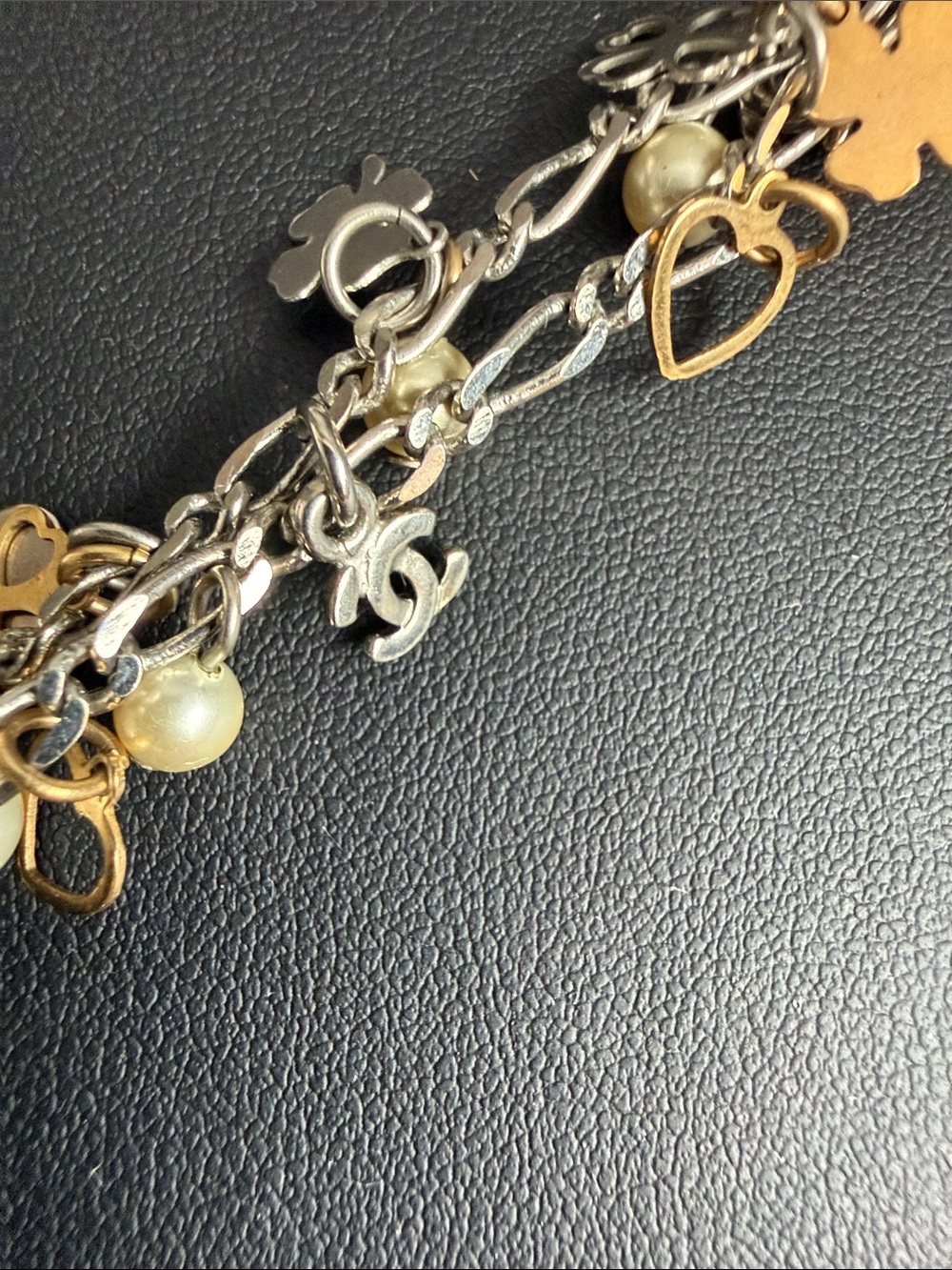 CHANEL Vintage Authentic Two-Tone Floral Charm Bracelet with Cream Beads - Picture 6 of 16